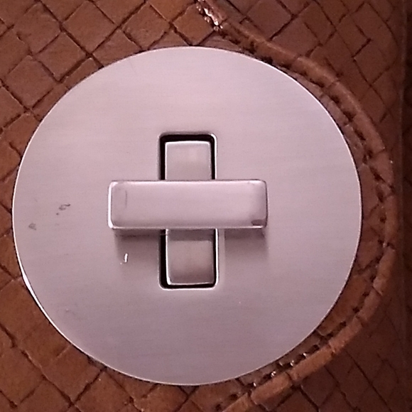 Worthington Brown Faux Leather Large Hand/Shoulder Bag. - Picture 11 of 15